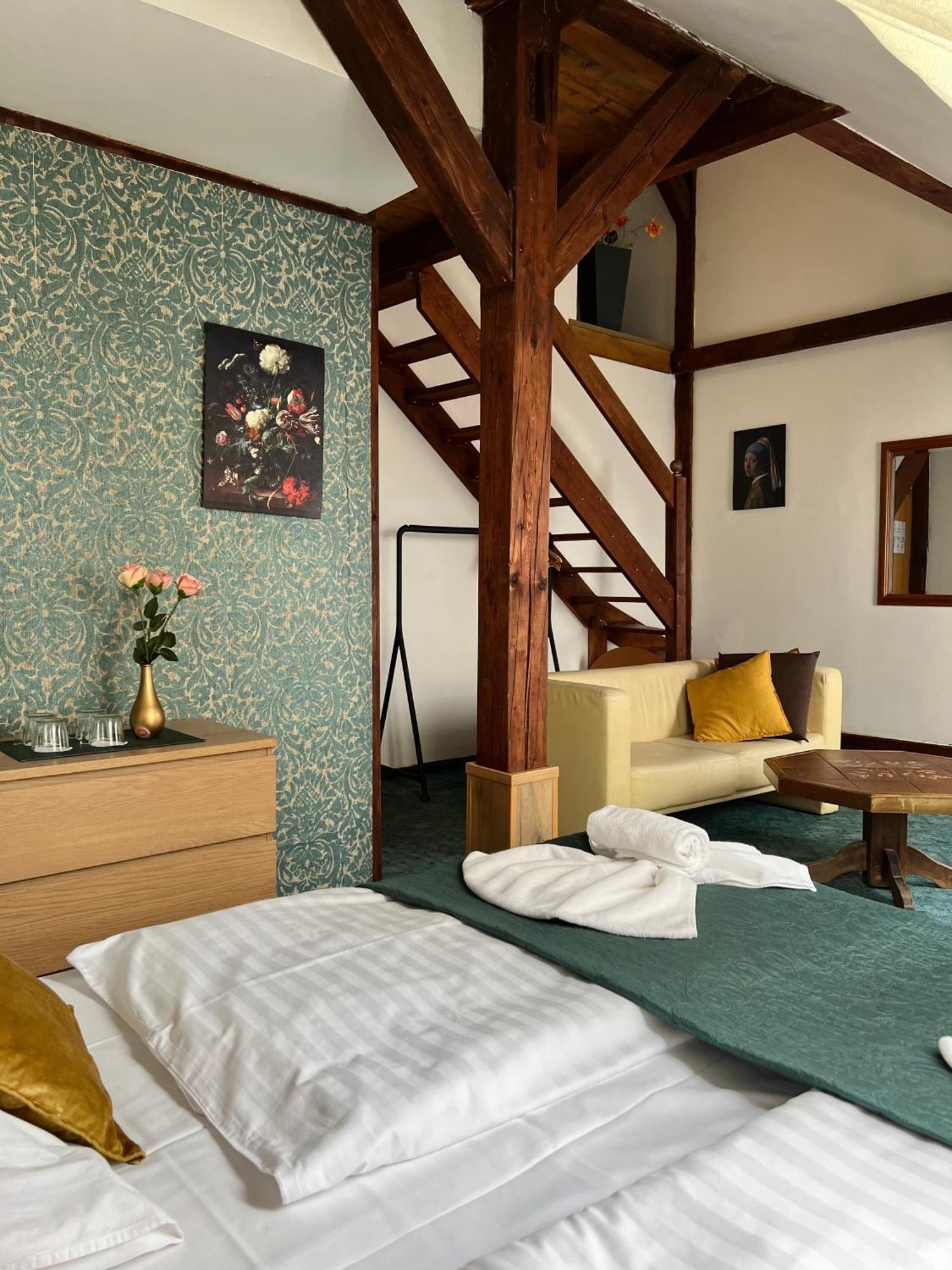 Hotel Geo Прага Екстериор снимка