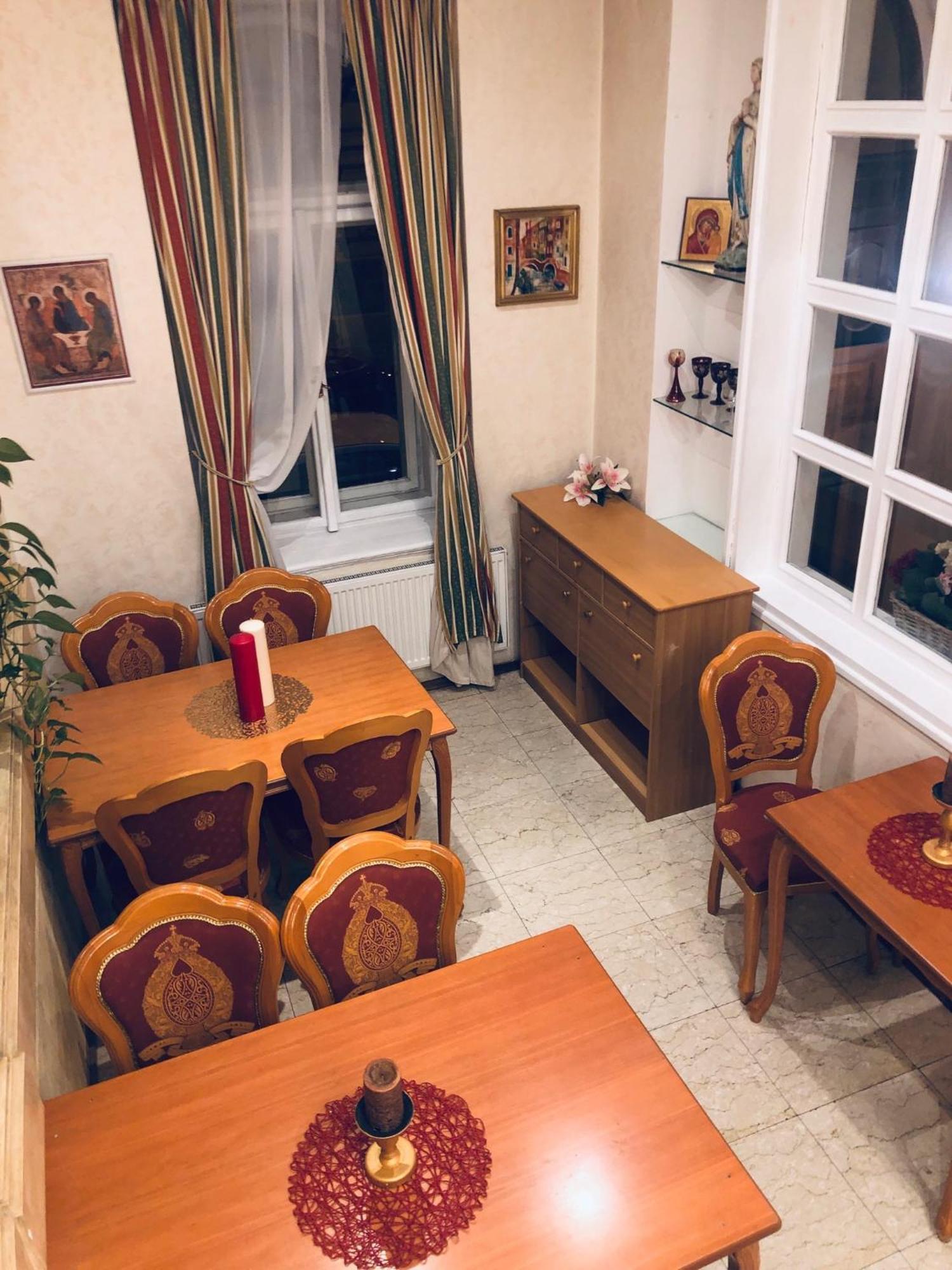 Hotel Geo Прага Екстериор снимка