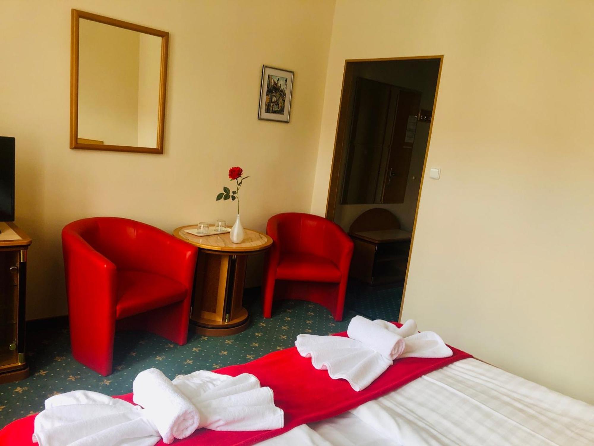 Hotel Geo Прага Екстериор снимка